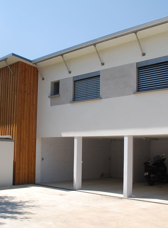 Mini collectif de 3 maisons - parking