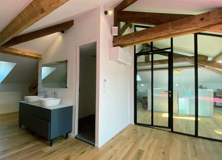Extension et aménagement d’une belle maison de maître - combles