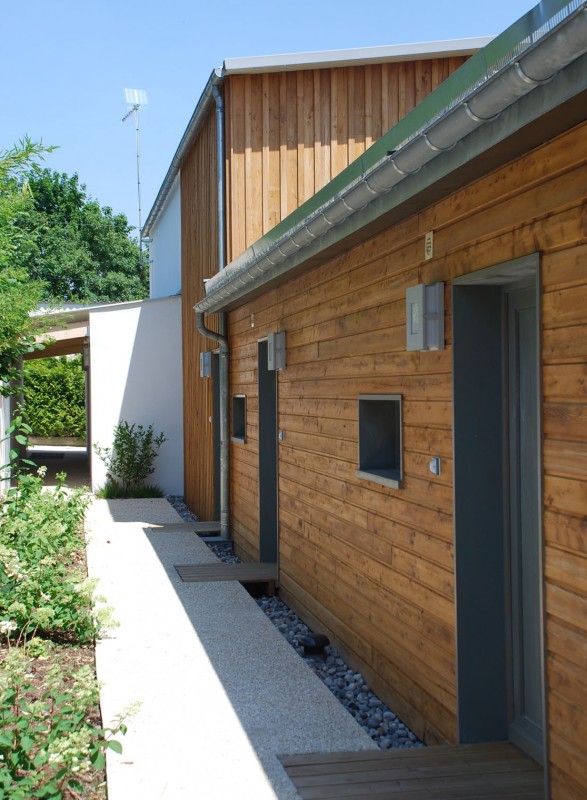 Mini collectif de 3 maisons - passage vue sud