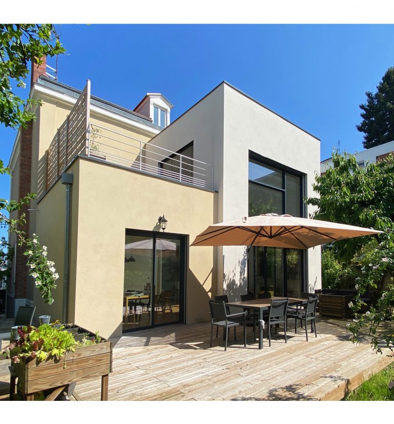 Extension et aménagement d’une belle maison de maître - terrasse